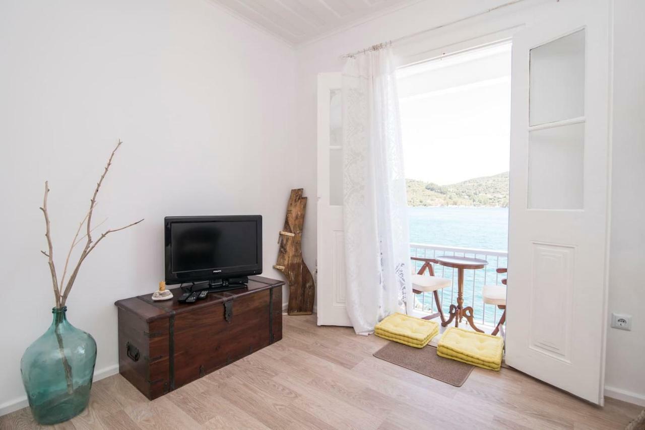 Cavos Seaside House Villa Vathy  Exterior foto